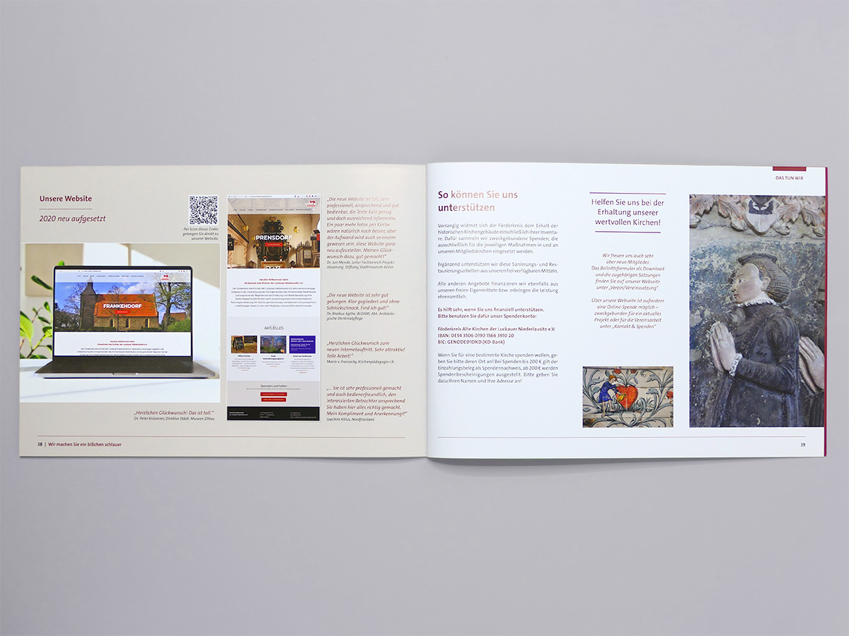 Doppelseitige Broschürengestaltung für Förderkreis Alte Kirchen mit Bildern, Website und Spendeninfos. Design: Isabel Gewecke