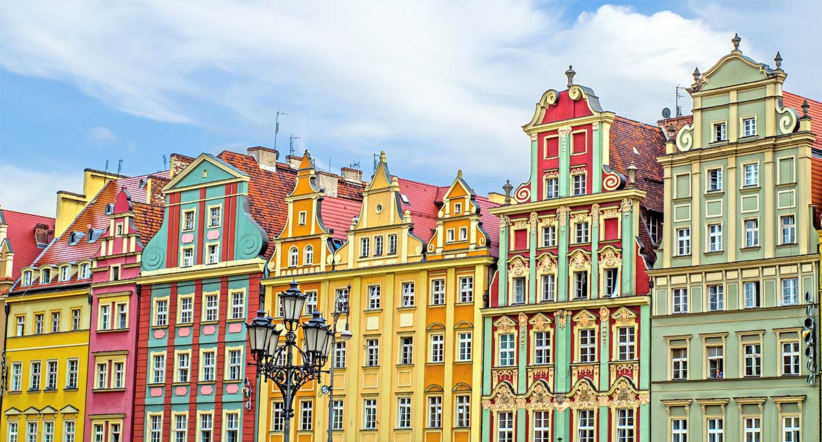 Bunte Bürgerhäuser mit Barockgiebeln – Isabel Gewecke